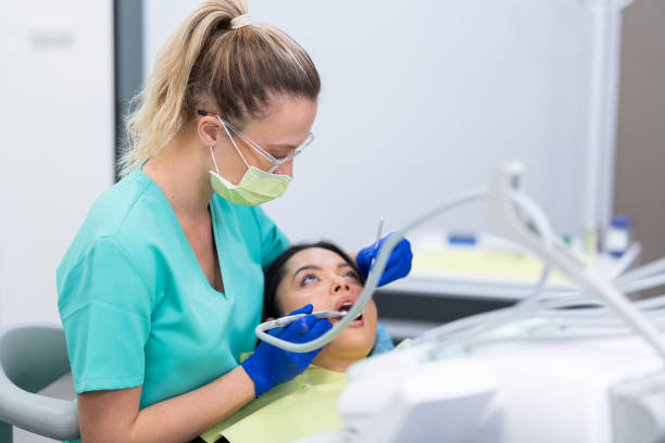 Best Emergency Tooth Extraction in Memphis, FL
